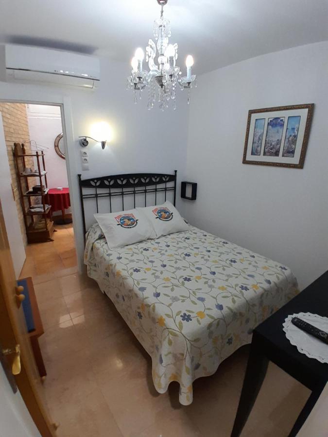 Pension Antonio Guesthouse Alicante Phòng bức ảnh